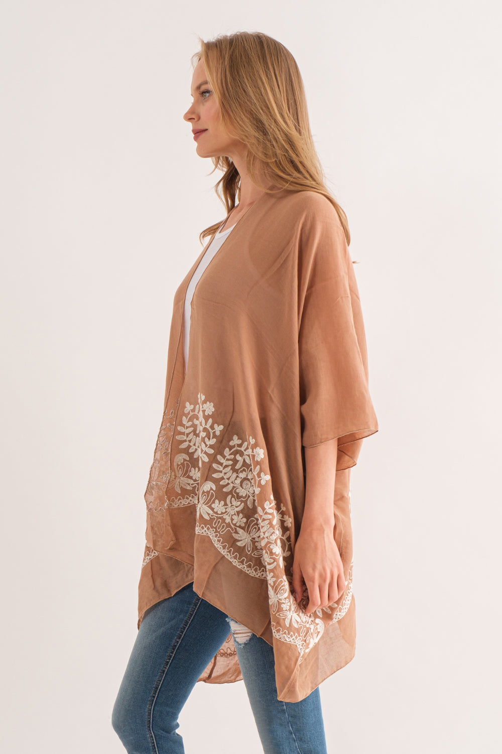 RAJ BLANCHE MOCHA BORDER EMBROIDERED KIMONO - quetzals