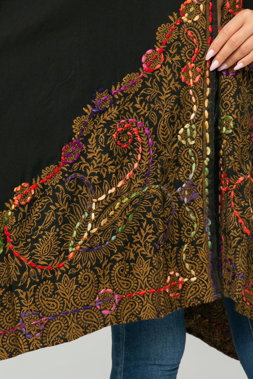 RAJ ALLISON BLACK GOLD EMBROIDERED KIMONO - quetzals