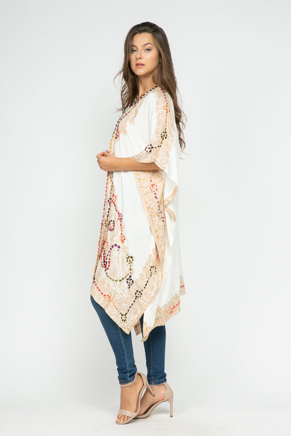 RAJ ALLISON WHITE GOLD EMBROIDERED KIMONO - quetzals